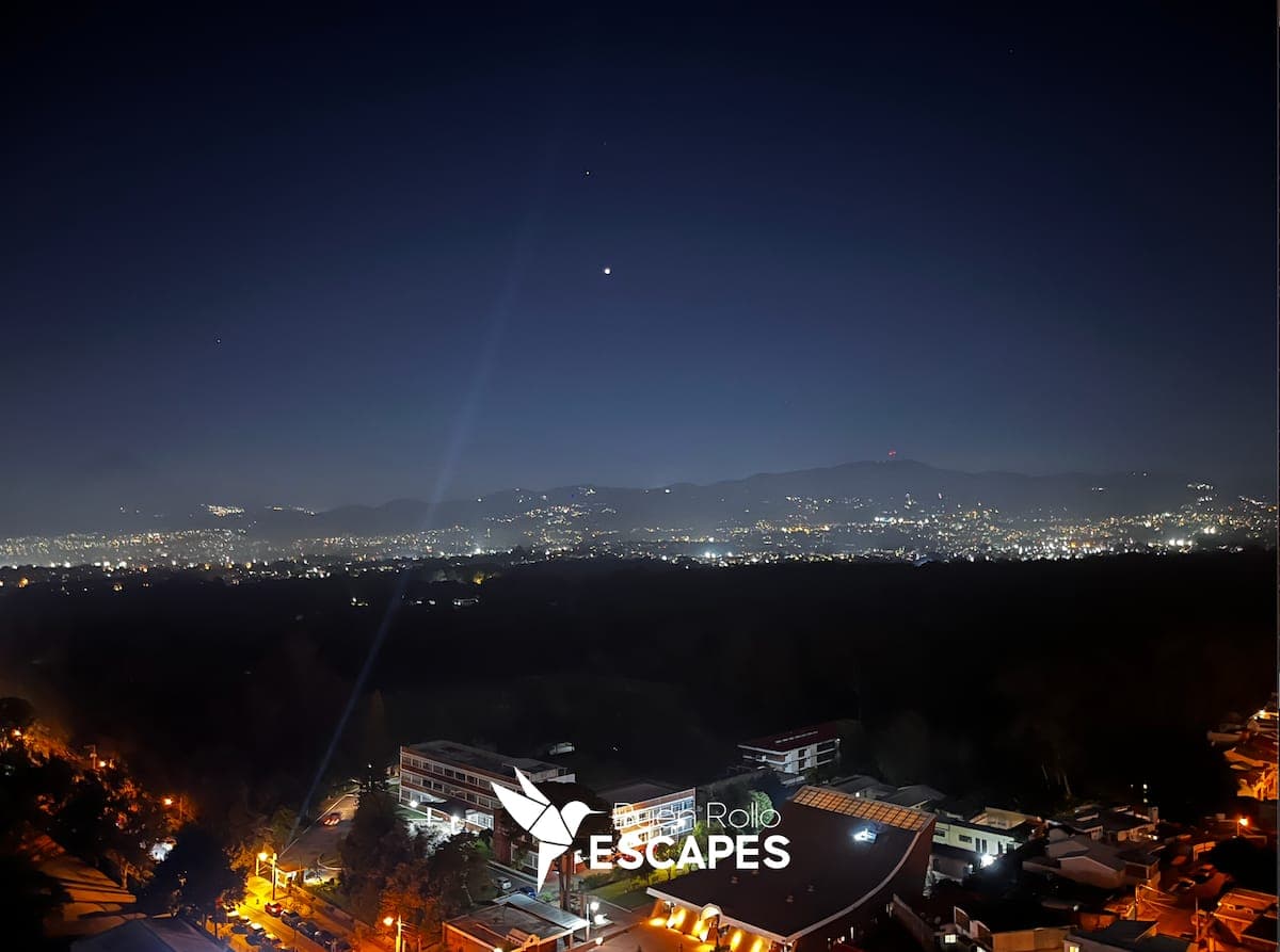 Level 18 Volcano & Skyline View - boutique vacation rental in Zona 11, Parque San Jorge