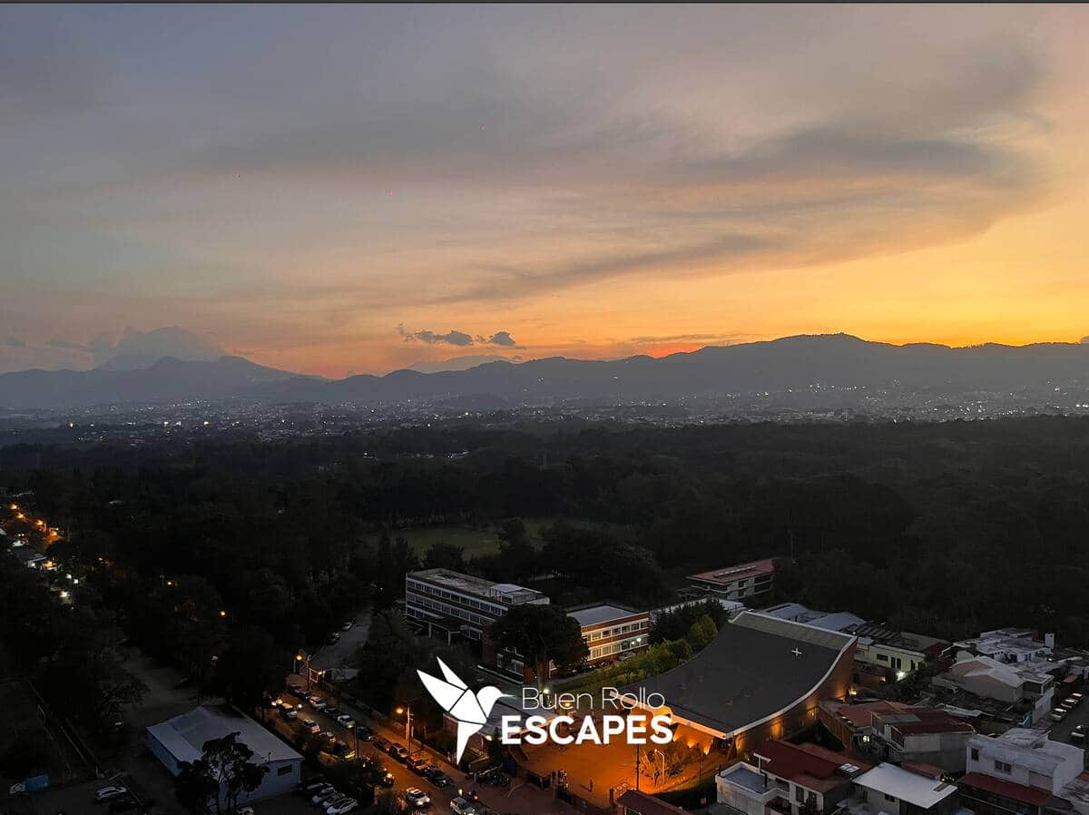 Level 19 Volcano & City View - Pool access