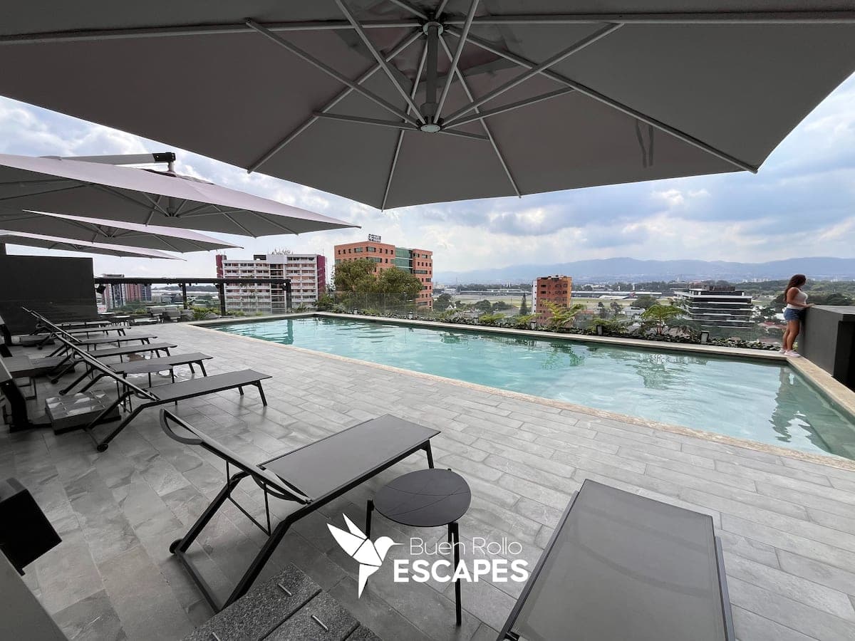 Level 15 Airport & Volcano View - boutique vacation rental in Zona 14, Parque 14 (A1503)